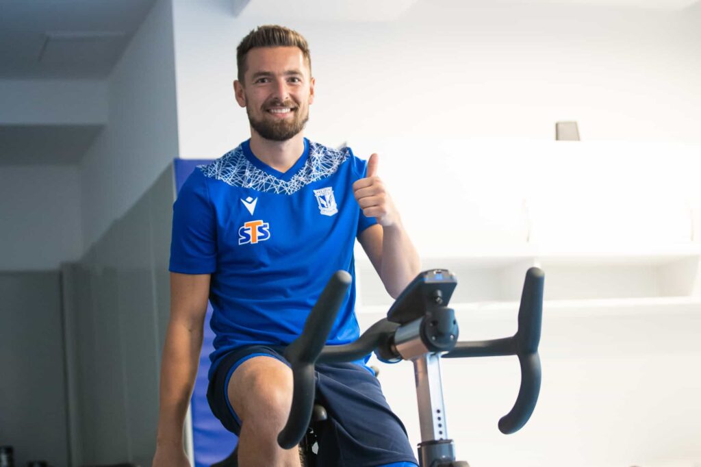 Lech zakontraktował Artura Sobiecha