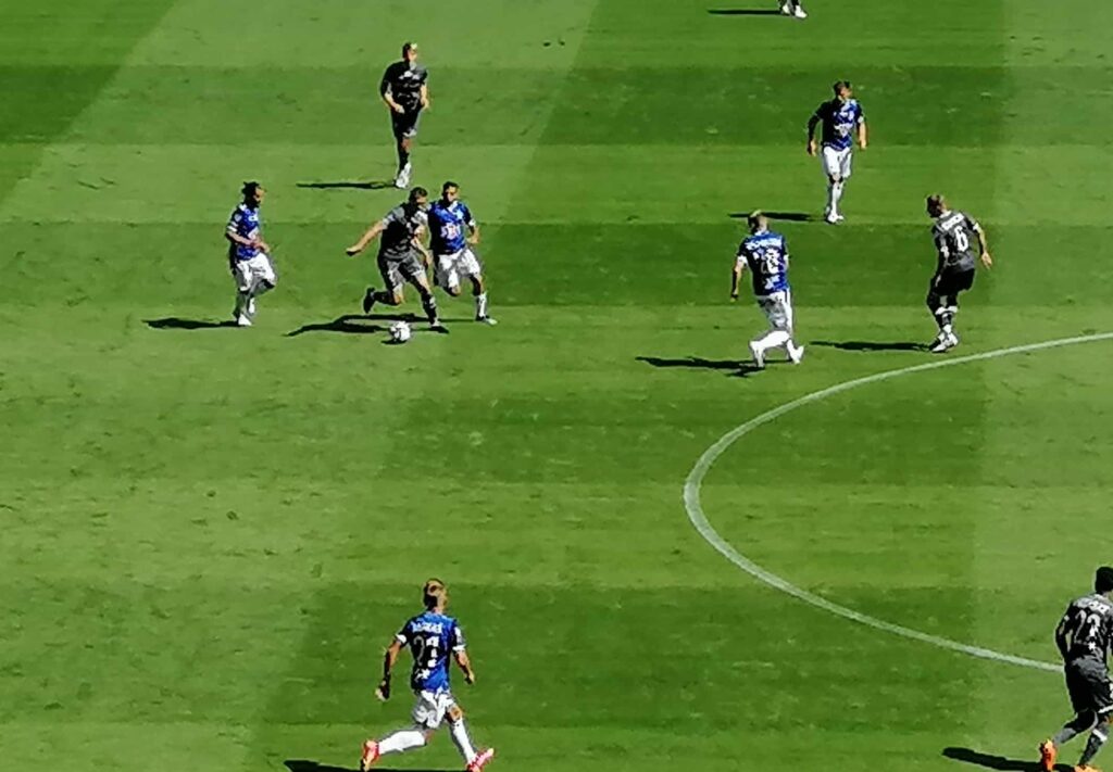 Prezentacja drużyny i przegrany sparing