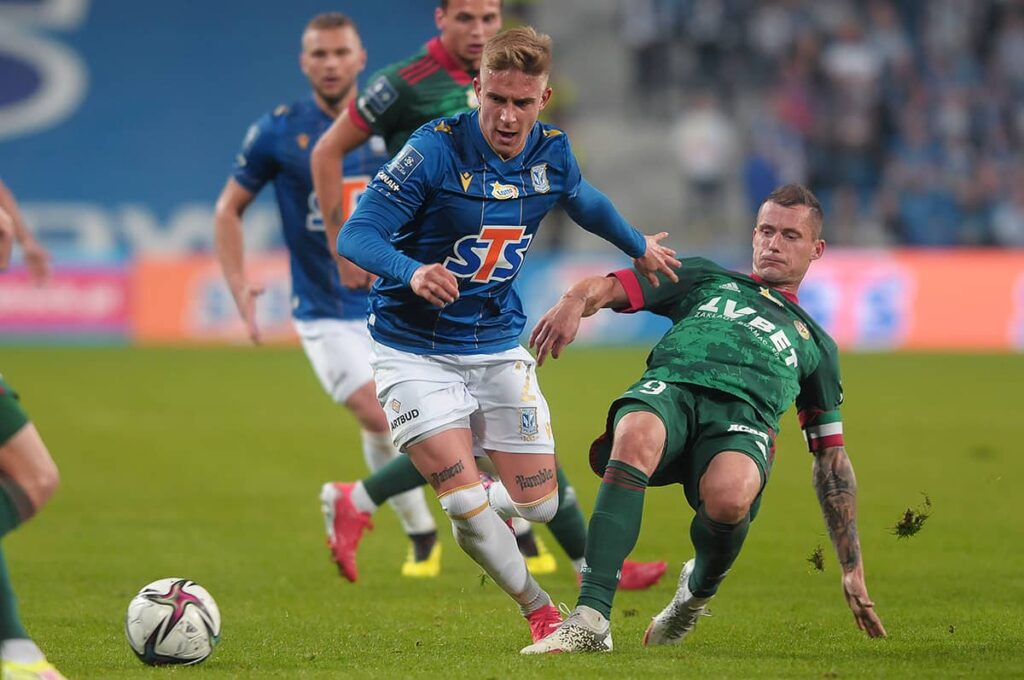 Piłkarze są, drużyny brak