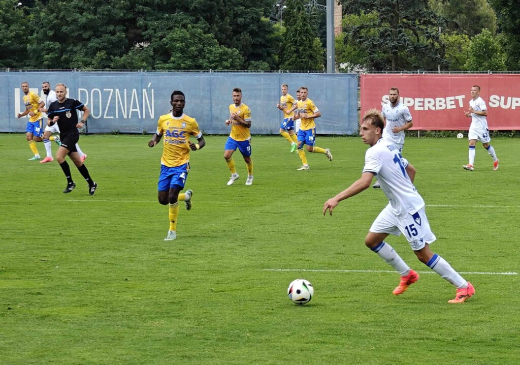 Bez optymizmu przed startem rozgrywek. Marna gra Lecha i porażka w sparingu z Teplicami