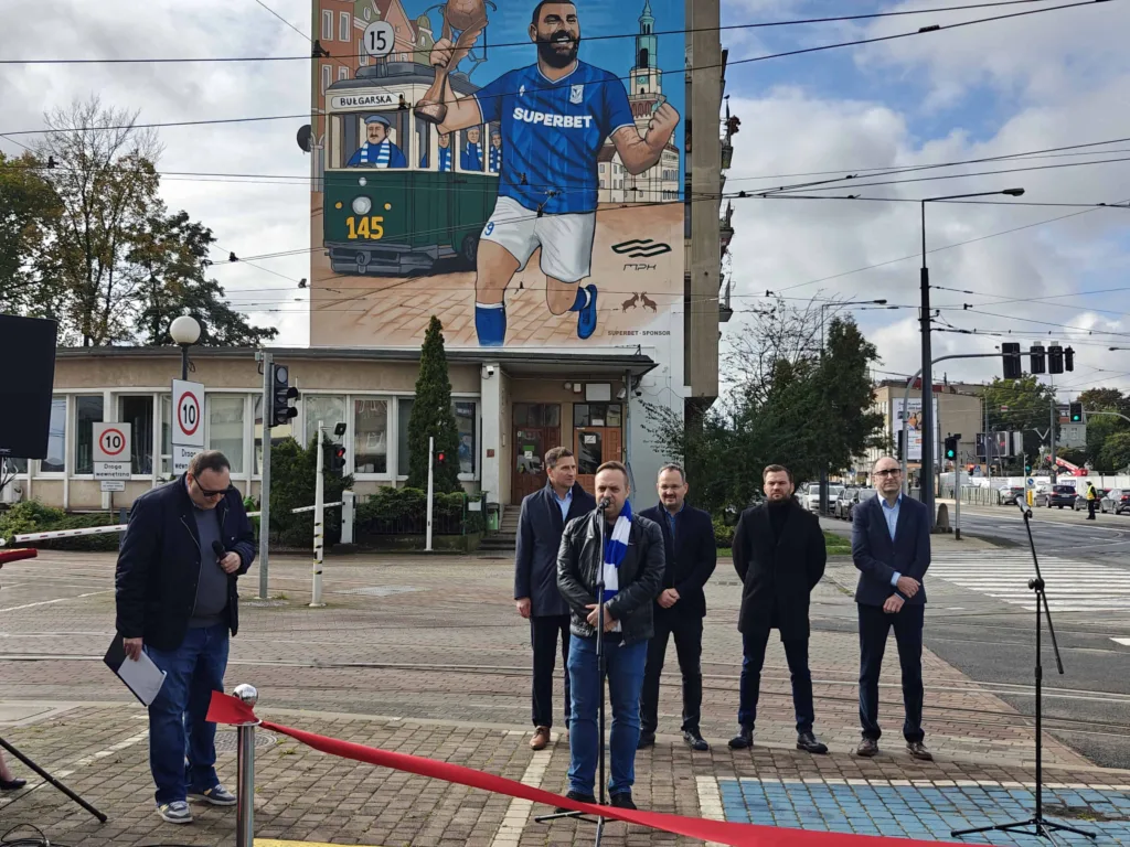 Mistrz Polski na muralu w centrum Poznania