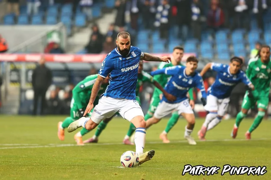 Lech wreszcie zwycięski. Piłkarze Radomiaka bezradni w Poznaniu